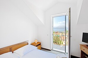 Comfort Apartment, 1 Bedroom, Balcony, Sea View | Premium bedding, Select Comfort beds, desk, free WiFi