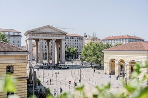 Deluxe-Zweibettzimmer, mit Bad, Kanalblick | Ausblick vom Zimmer