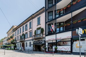 Esterni