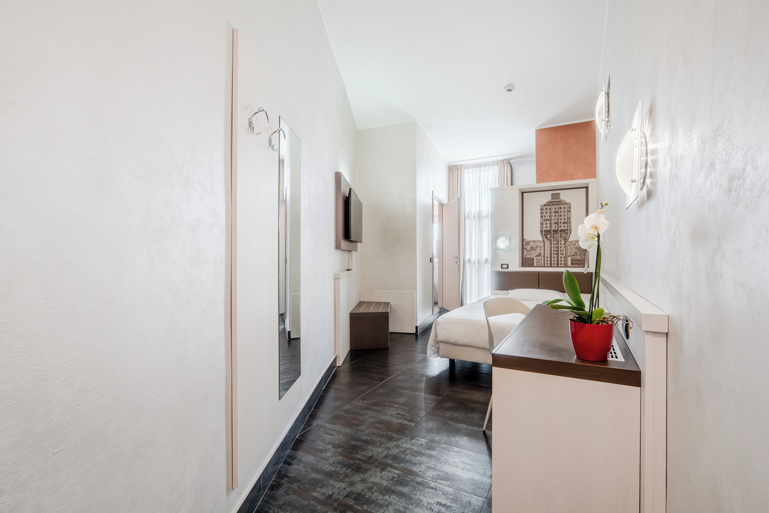 Camera matrimoniale piccola | Down comforters, minibar, in-room safe, individually furnished