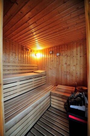 Turkish bath/hammam, hydrotherapy - Eye Q Resort (Skiathos)