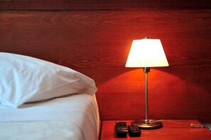 埃及棉床单、高档床上用品、加厚床垫、客房内保险箱