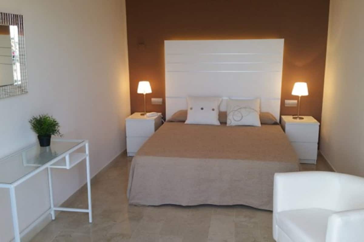quadruple room, 2 bedrooms, connecting rooms, sea view | in-room safe, desk, free wifi, bed sheets