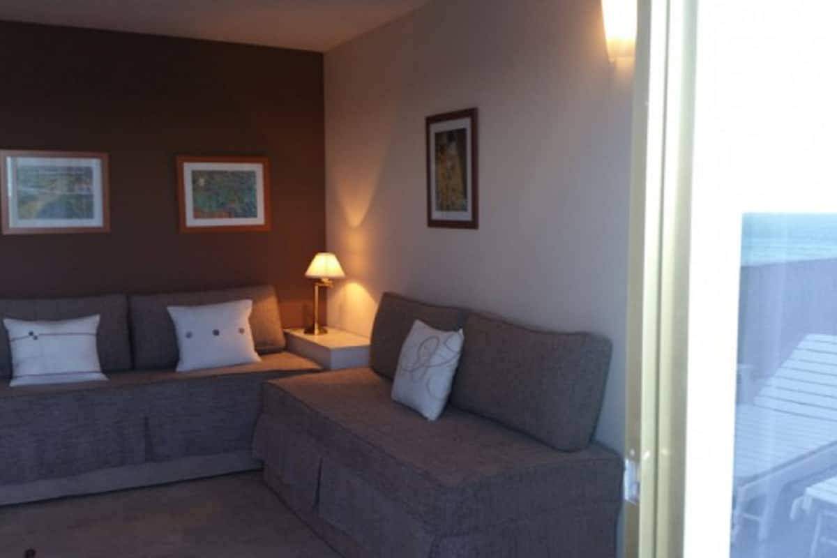 quadruple room, 2 bedrooms, connecting rooms, sea view | in-room safe, desk, free wifi, bed sheets