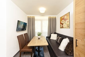 Standard Suite, 1 Bedroom, Balcony (Feuerlilie) | Minibar, in-room safe, desk, free WiFi