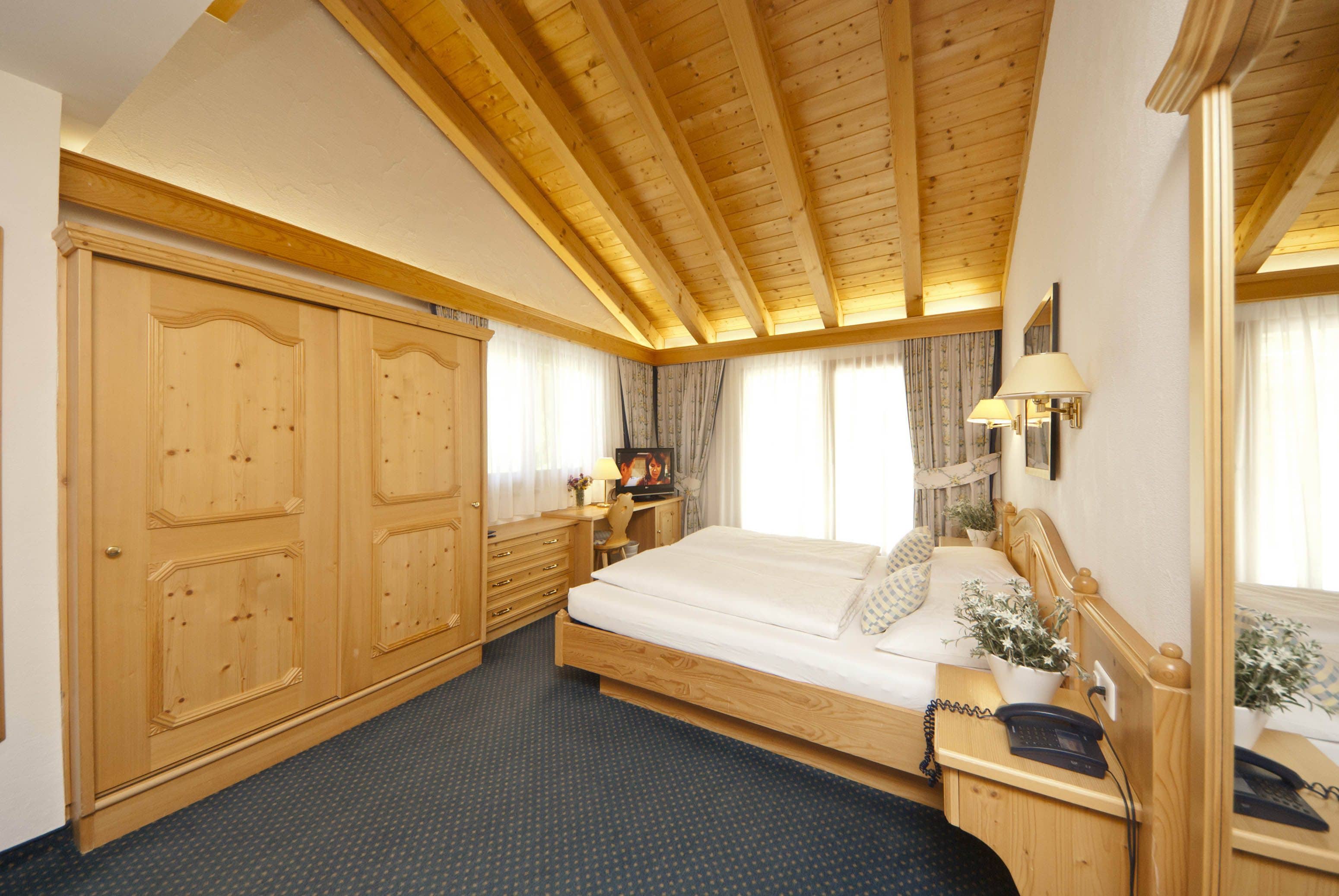 studio, balcony (margaritte) | 1 bedroom, minibar, in-room safe, desk