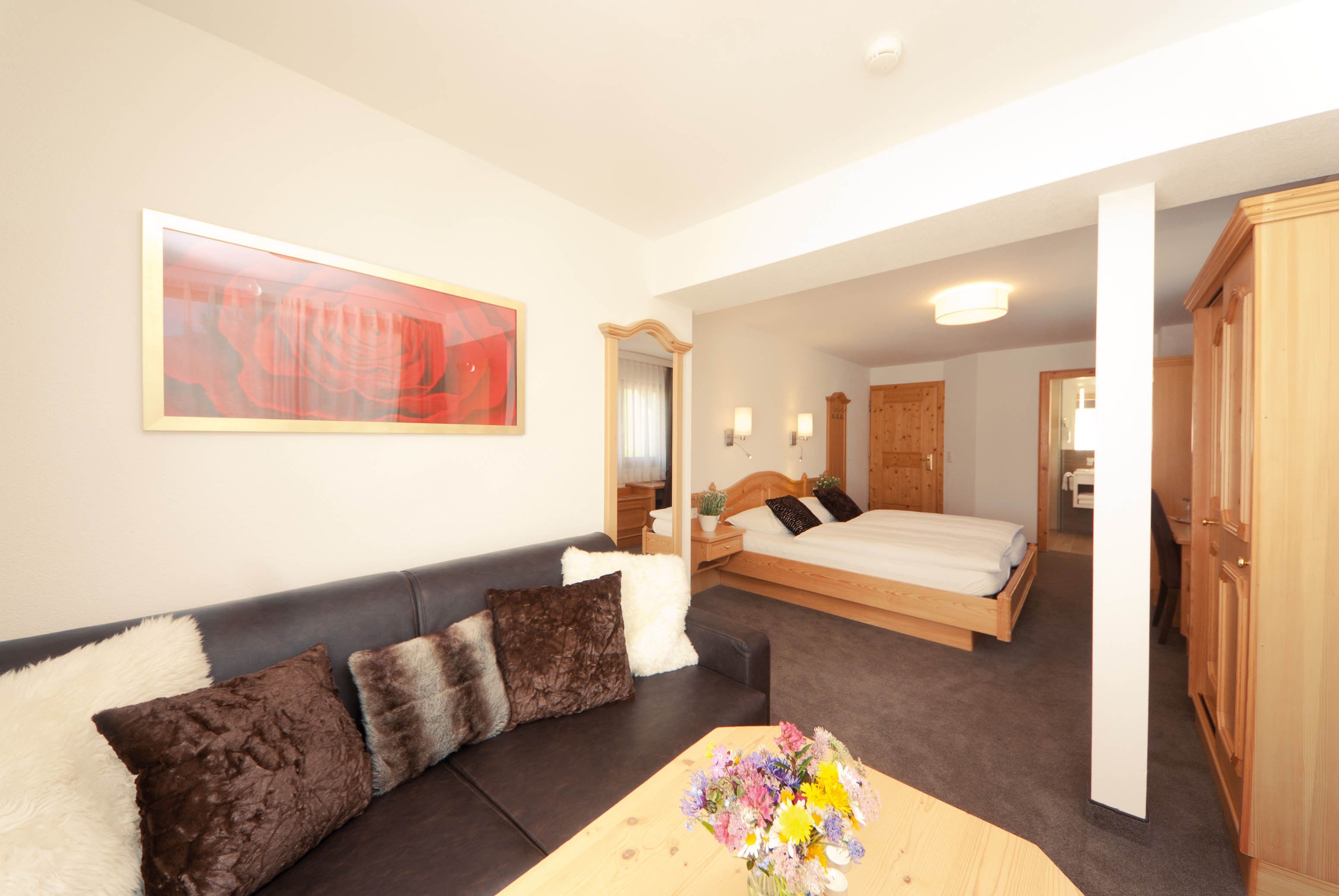 standard double room, balcony (alpenrose) | 1 bedroom, minibar, in-room safe, desk