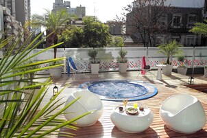 Bañera de hidromasaje exterior