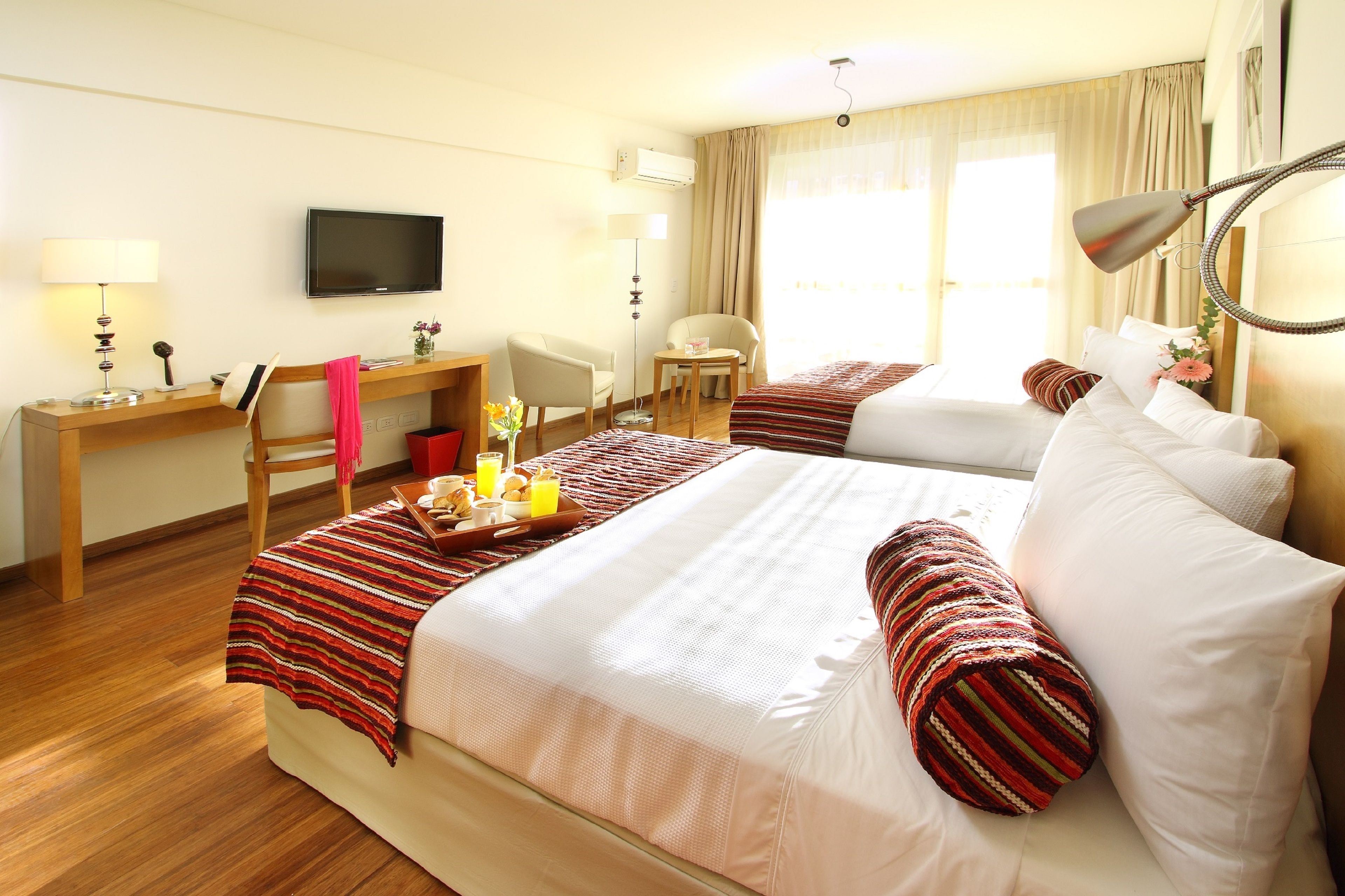 1 bedroom, premium bedding, down duvets, minibar