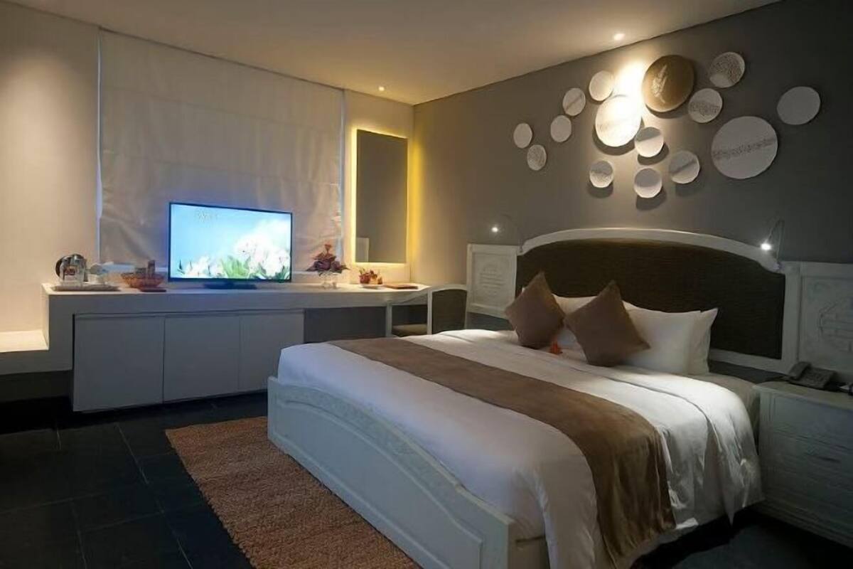 1 bedroom, minibar, in-room safe, desk