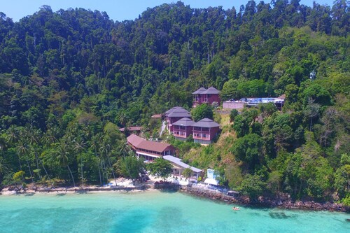 Koh Ngai Cliff Beach Resort