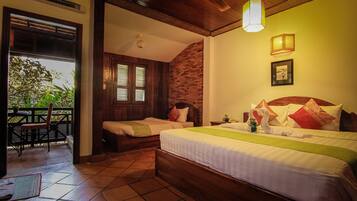 Minibar, in-room safe, individually decorated, individually furnished