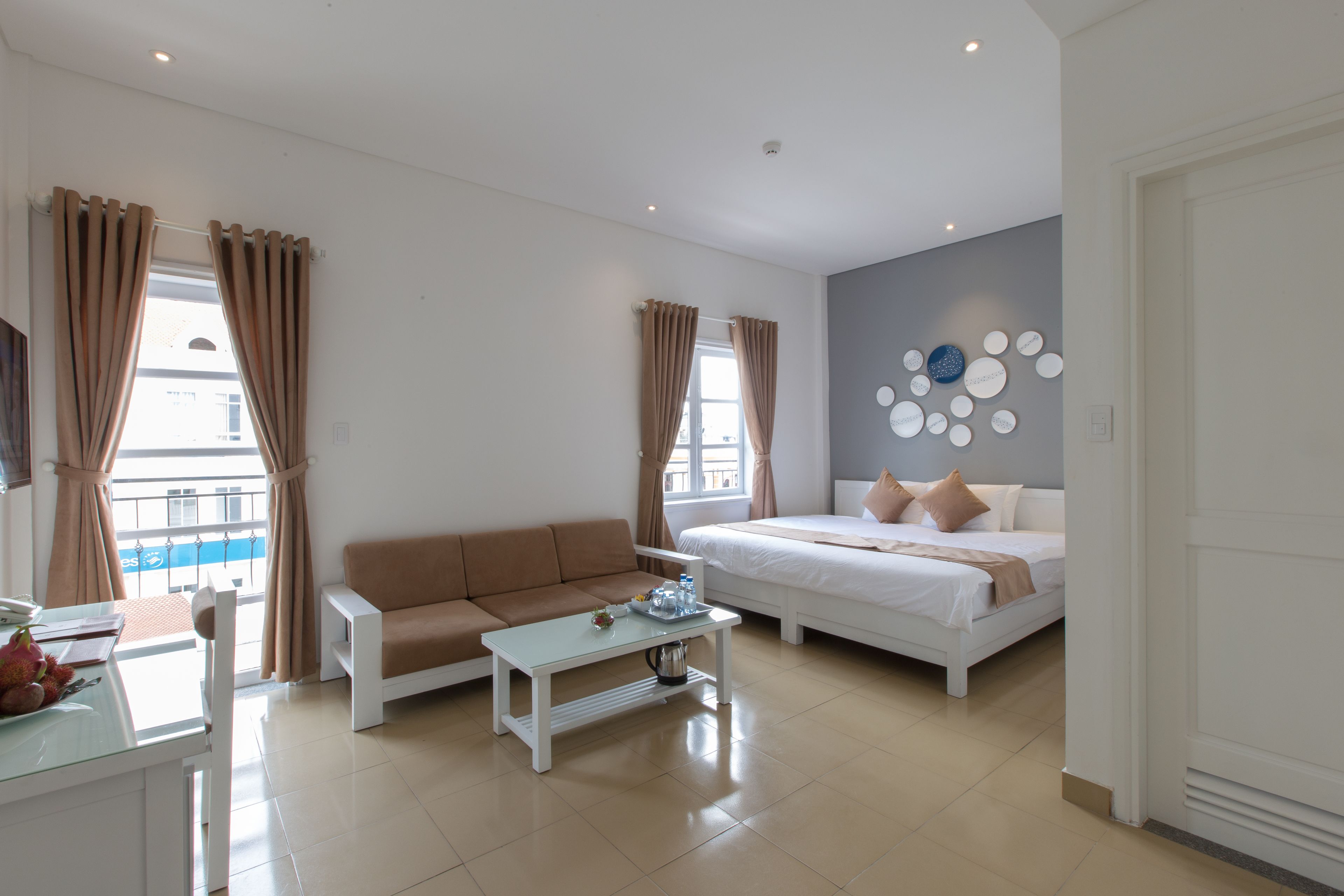 alba executive double room, city view | 1 bedroom, minibar, in-room safe, desk