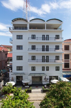 واجهة المنشأة