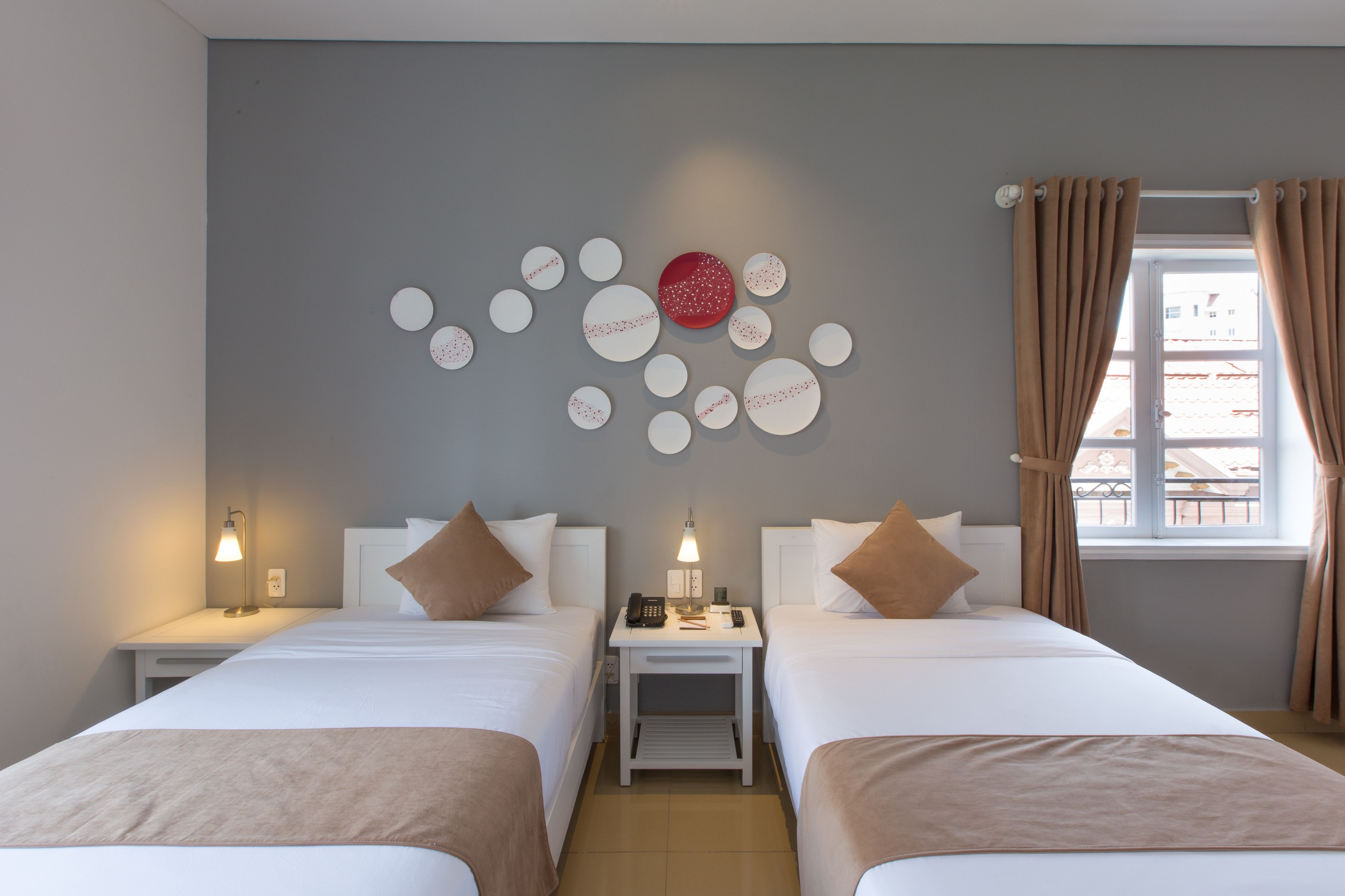 alba executive double room, city view | 1 bedroom, minibar, in-room safe, desk