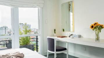 Kolmen hengen perhehuone, kaupunkinäköala | Näkymä huoneesta