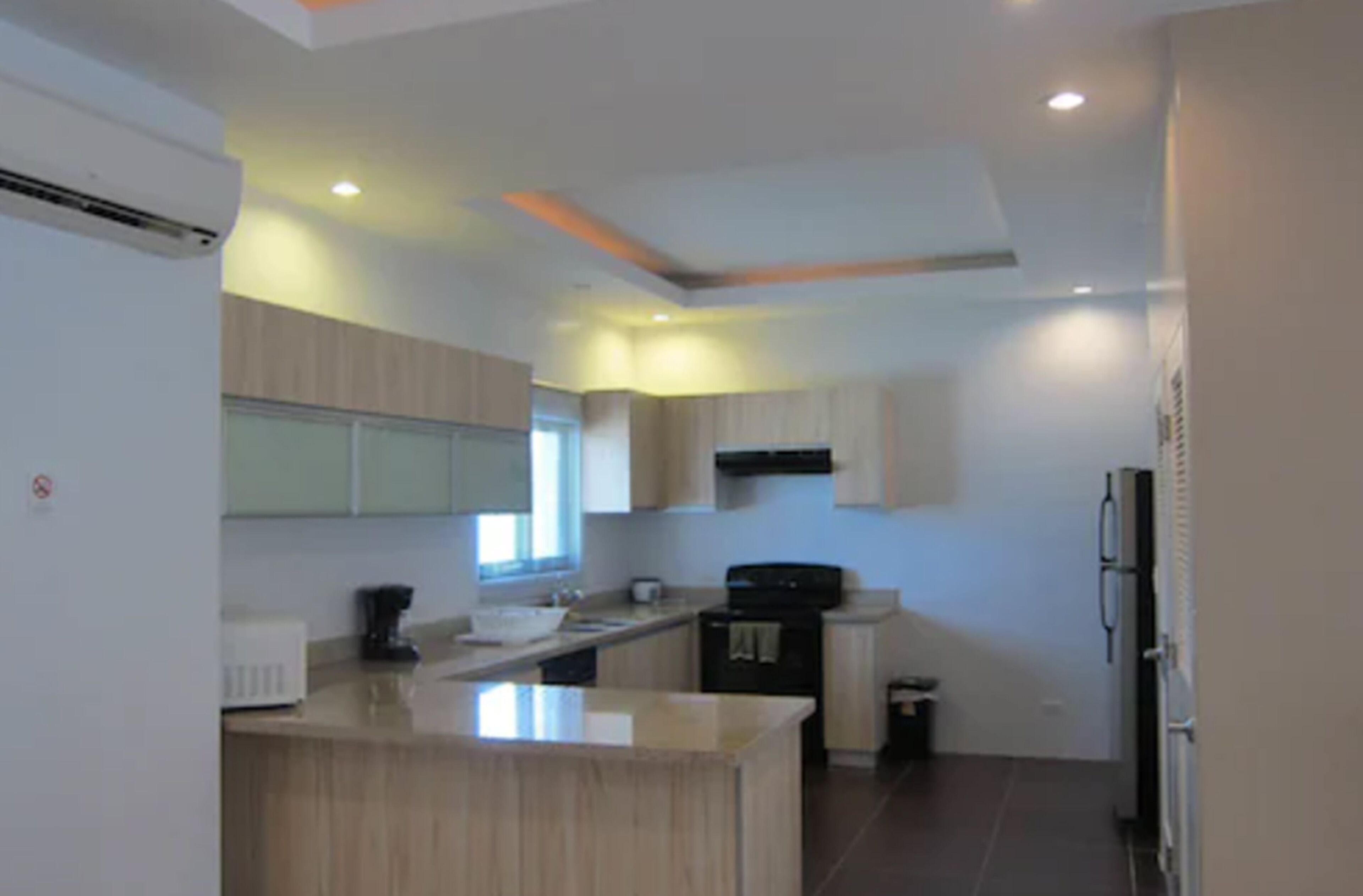 Villa med 3 soveværelser | Privat køkken | Køleskab/fryser i fuld størrelse, mikrobølgeovn, kogeplade