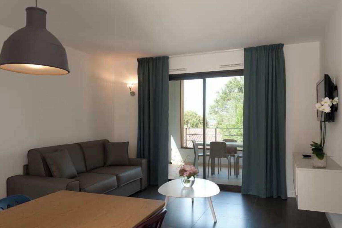 One bedroom Apartment
