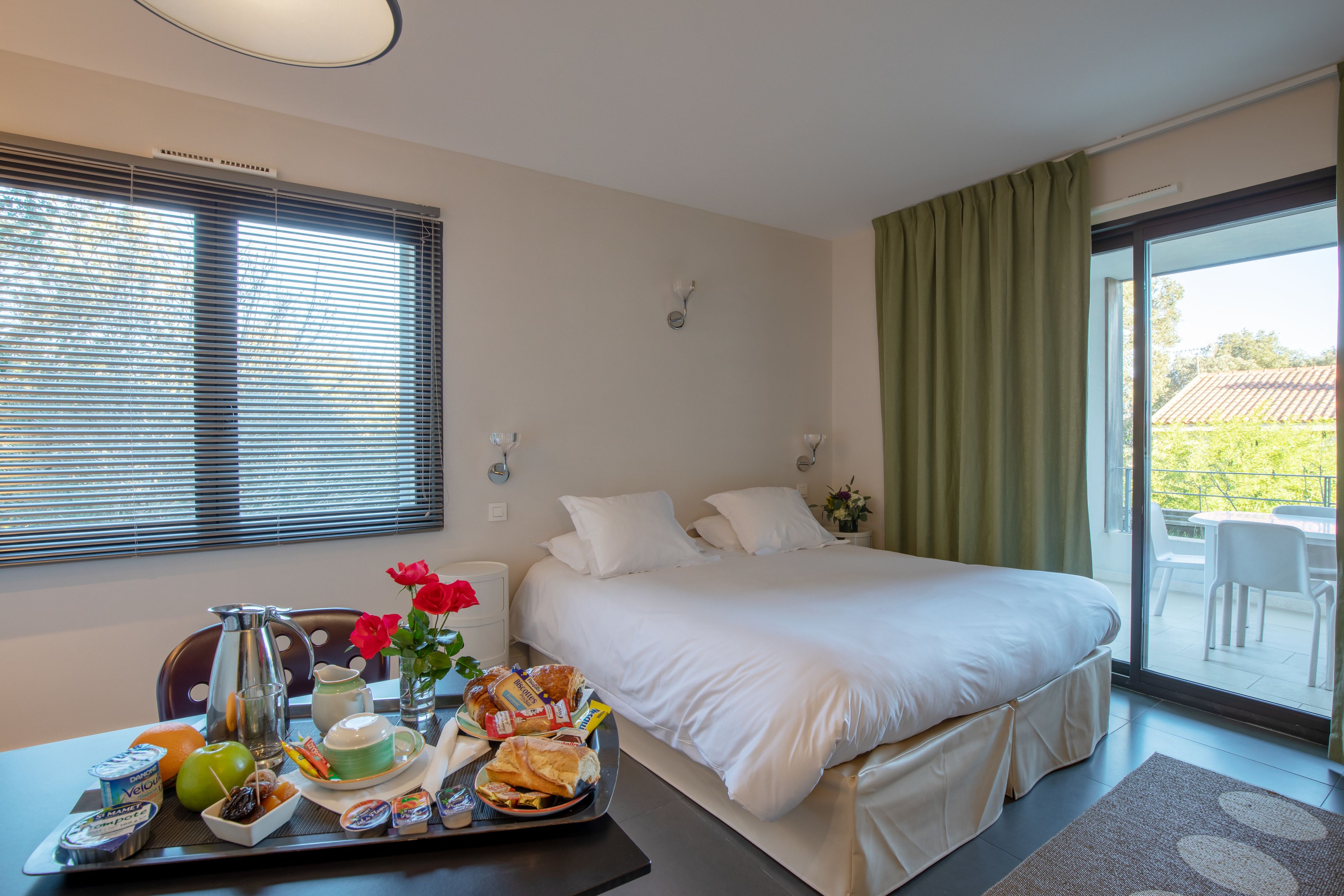 studio | 1 bedroom, in-room safe, individually furnished, desk