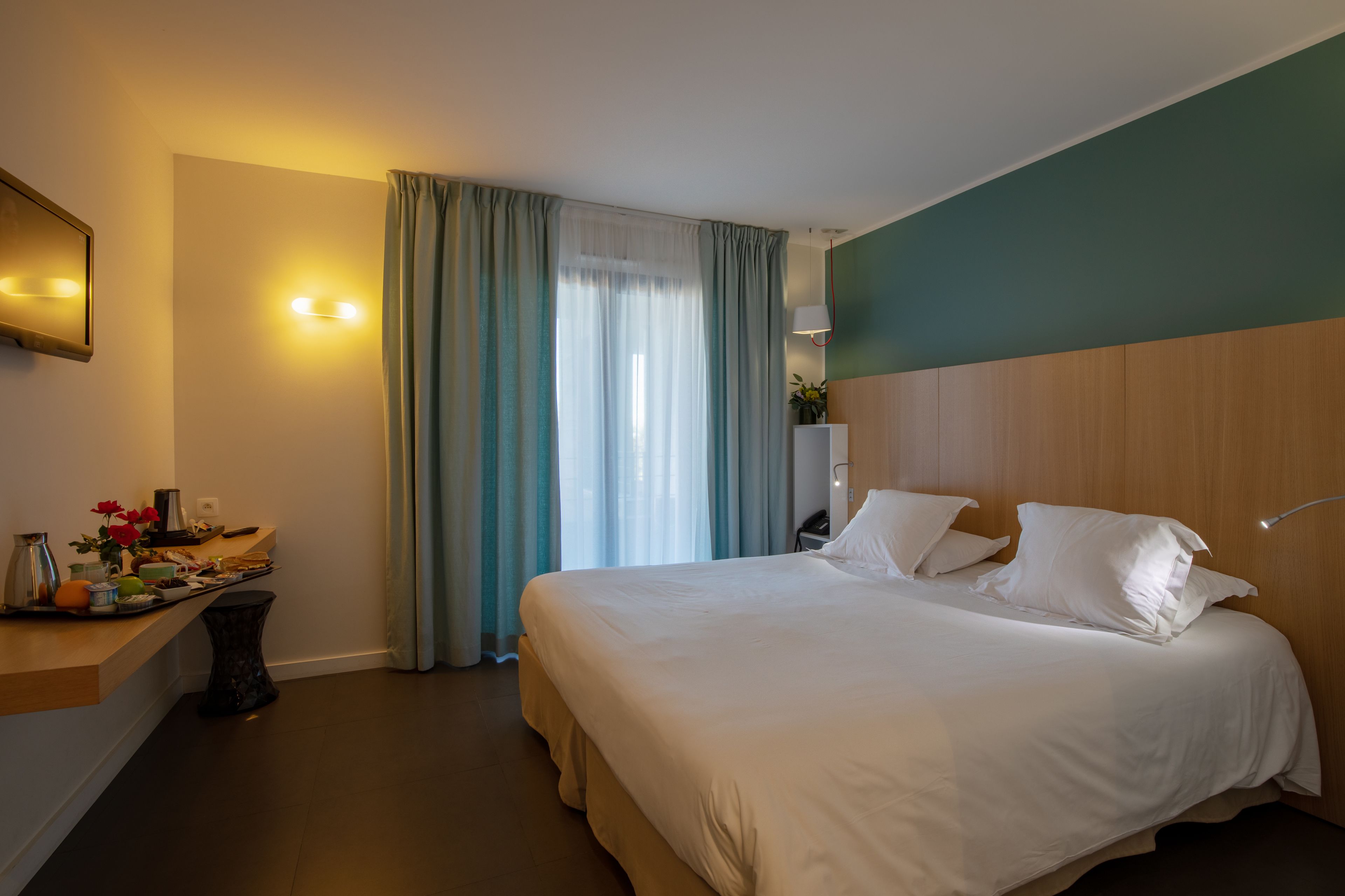 1 bedroom, in-room safe, individually furnished, desk