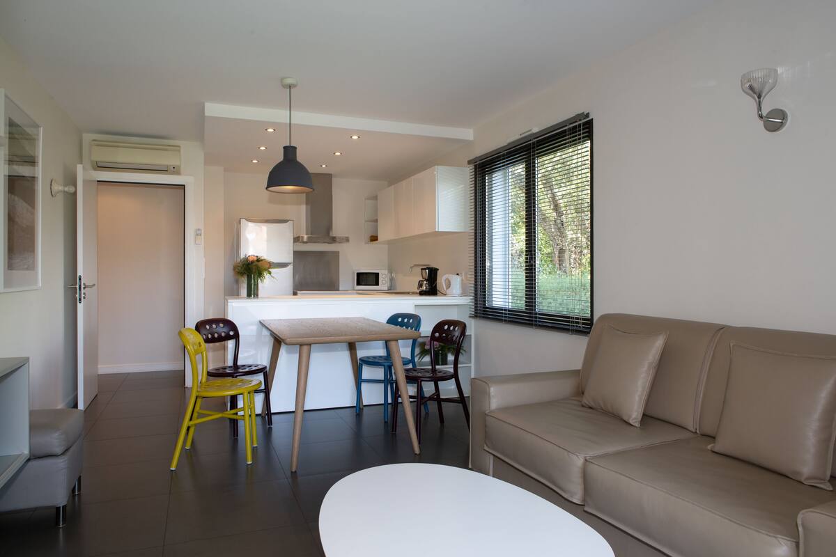 Apartment, 2 Schlafzimmer | Wohnzimmer