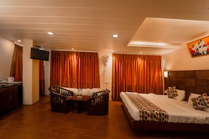 Chambre Prestige | Bureau, accĂšs au Wi-Fi (inclus)