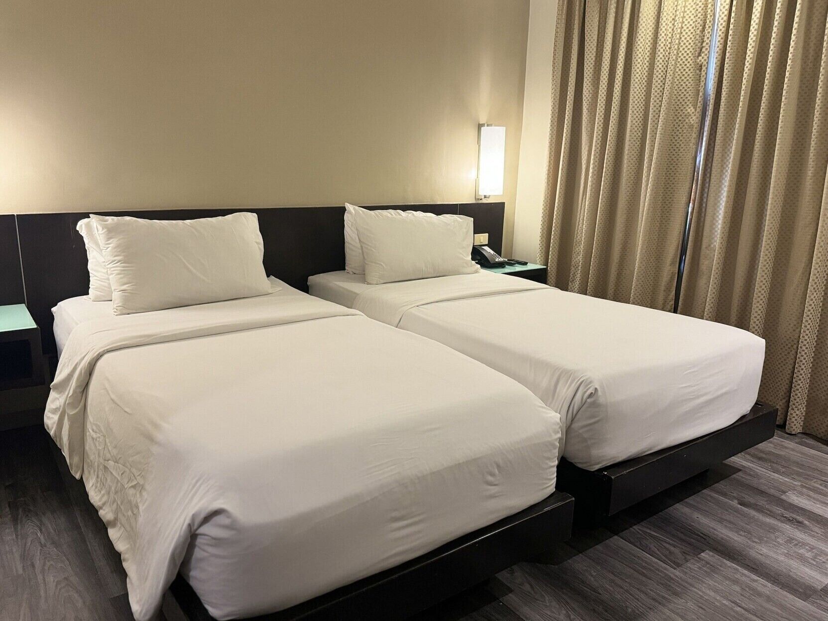 Iron/ironing board, free WiFi, bed sheets, wheelchair access