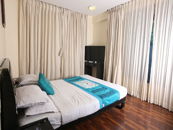 Habitació estàndard, 1 llit doble o 2 llits individuals | Matalassos de la marca Select Comfort i caixa forta a l'habitació