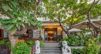 Chu Hotel