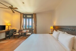 Deluxe Ocean View | View from room - Chu Hotel (Da Nang)