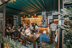 Breakfast, lunch and dinner served - Chu Hotel (Da Nang)
