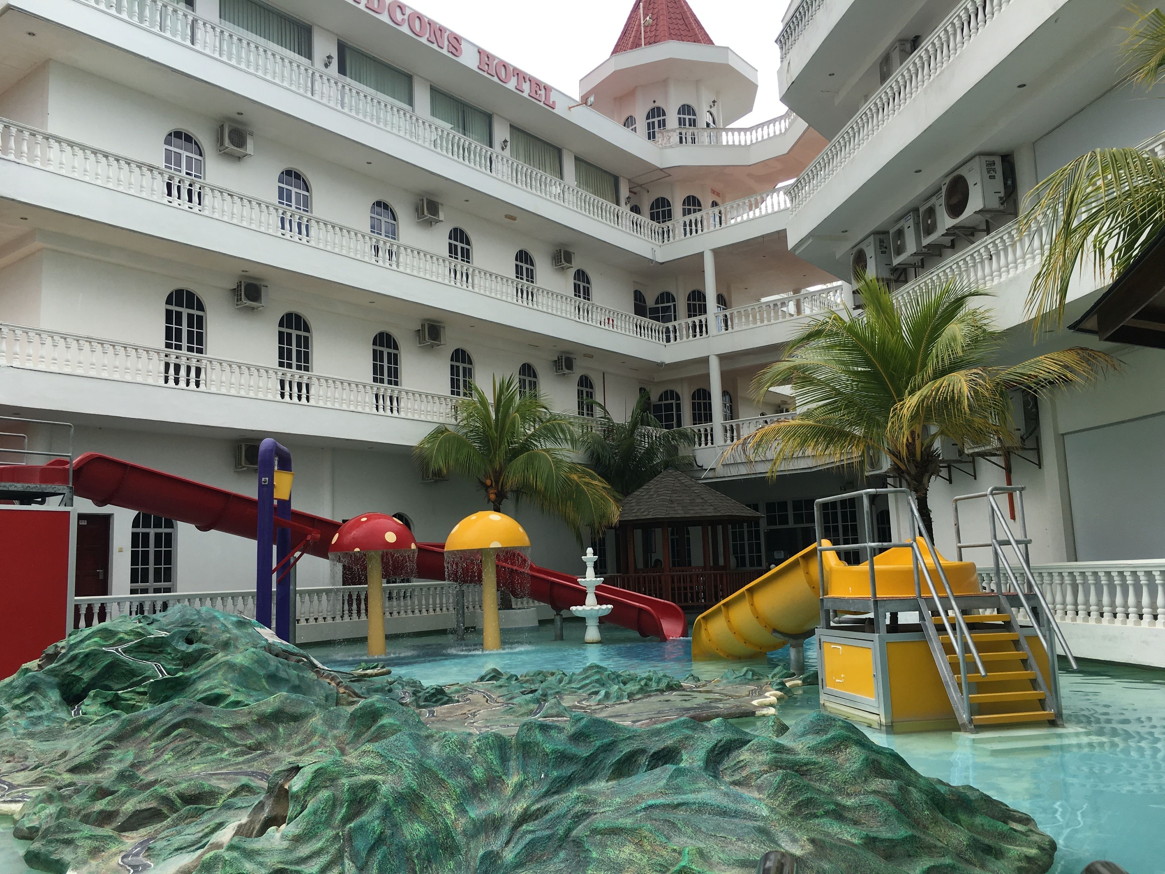 Photo - Landcons Hotel & Resort