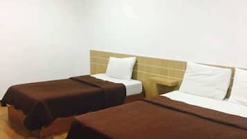 Superior Triple Room | Minibar