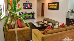 Lobby sitting area - Pantanal Inn Hotel (Asunción)