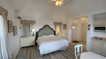 Premium bedding, in-room safe, desk, soundproofing
