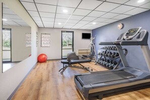 Fitness facility - AmericInn by Wyndham Plover Stevens Point (Plover)