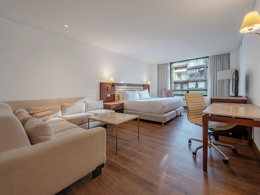 Chambre Luxe | Literie de qualité supérieure, coffres-forts dans les chambres, bureau