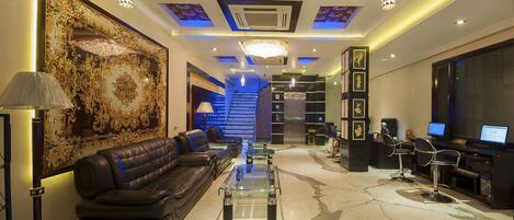 Sala de estar en el lobby