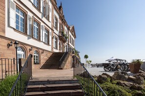 Exterior - Hôtel Val-Vignes (Saint-Hippolyte)