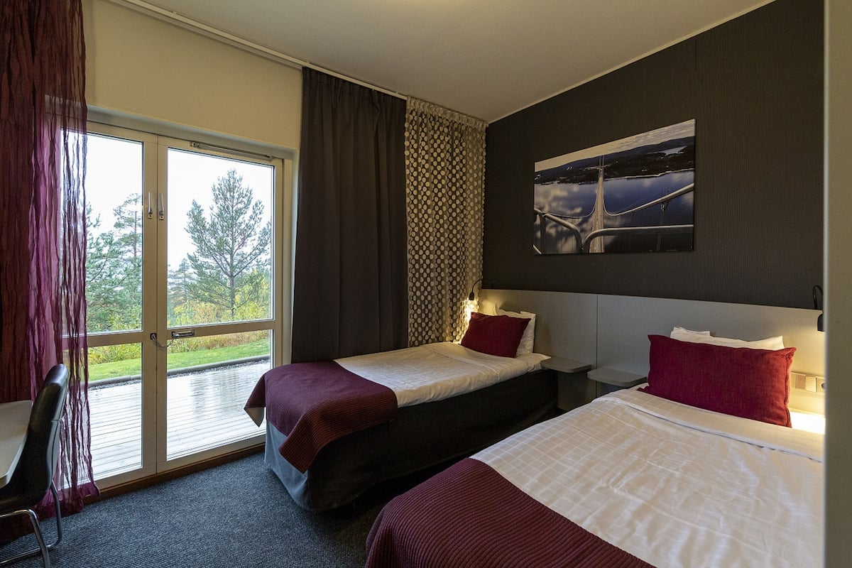 double room, terrace, river view | bar (on property) | lobby lounge