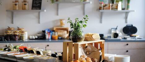 Gratis frukostbuffé varje dag