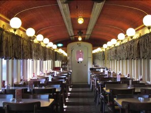 Daily cooked-to-order breakfast for a fee - Red Caboose Motel (Ronks)
