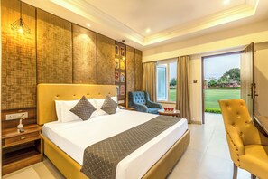 Classic King | Minibar, desk, laptop workspace, iron/ironing board - Sterling Amargarh Jodhpur (Luni)