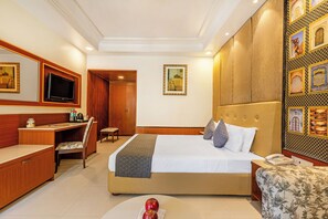 Premier Room | Minibaari, työpöytä, kannettavalle tietokoneelle sopiva työtila