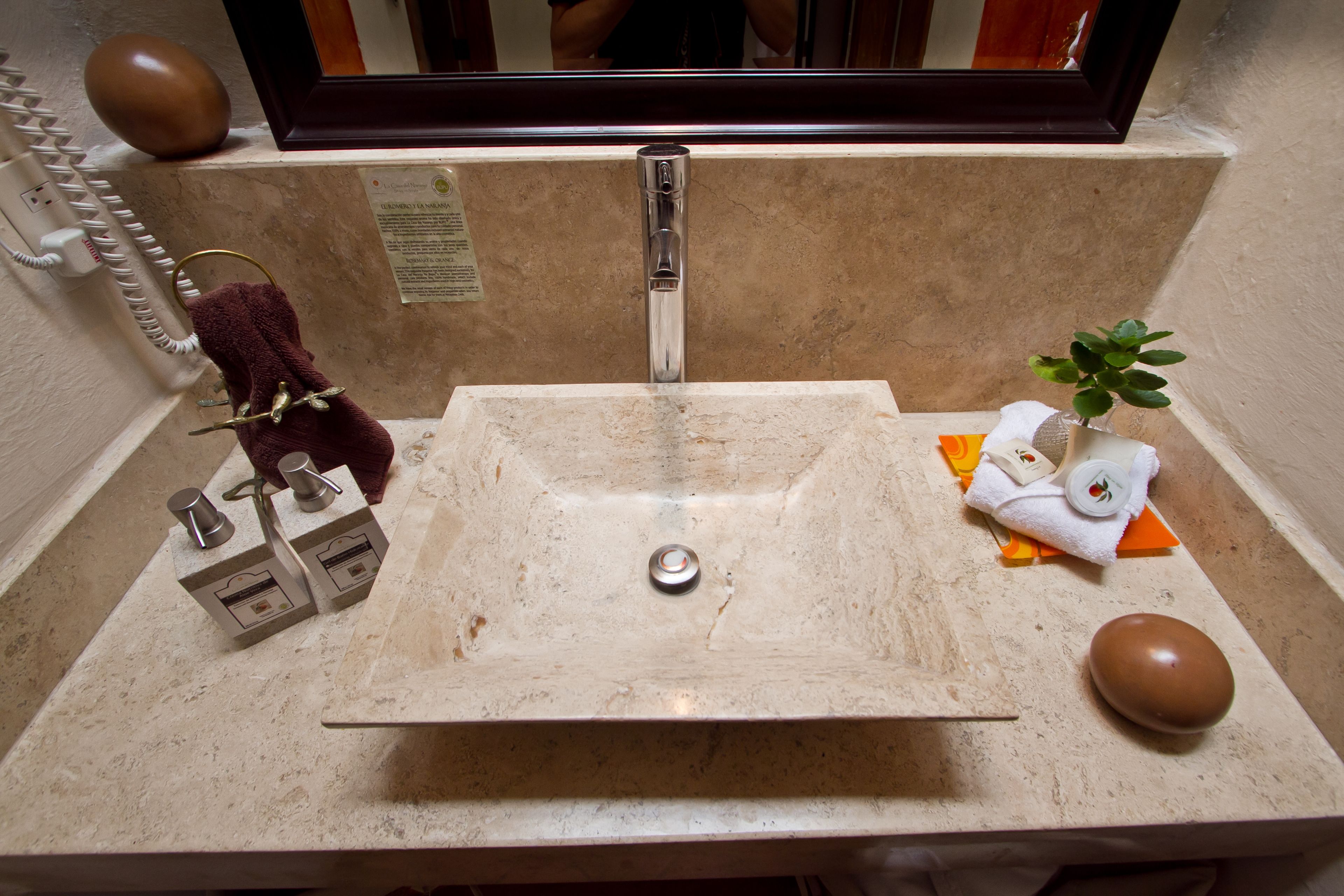 el naranjo | bathroom | free toiletries, hair dryer, bathrobes, bidet