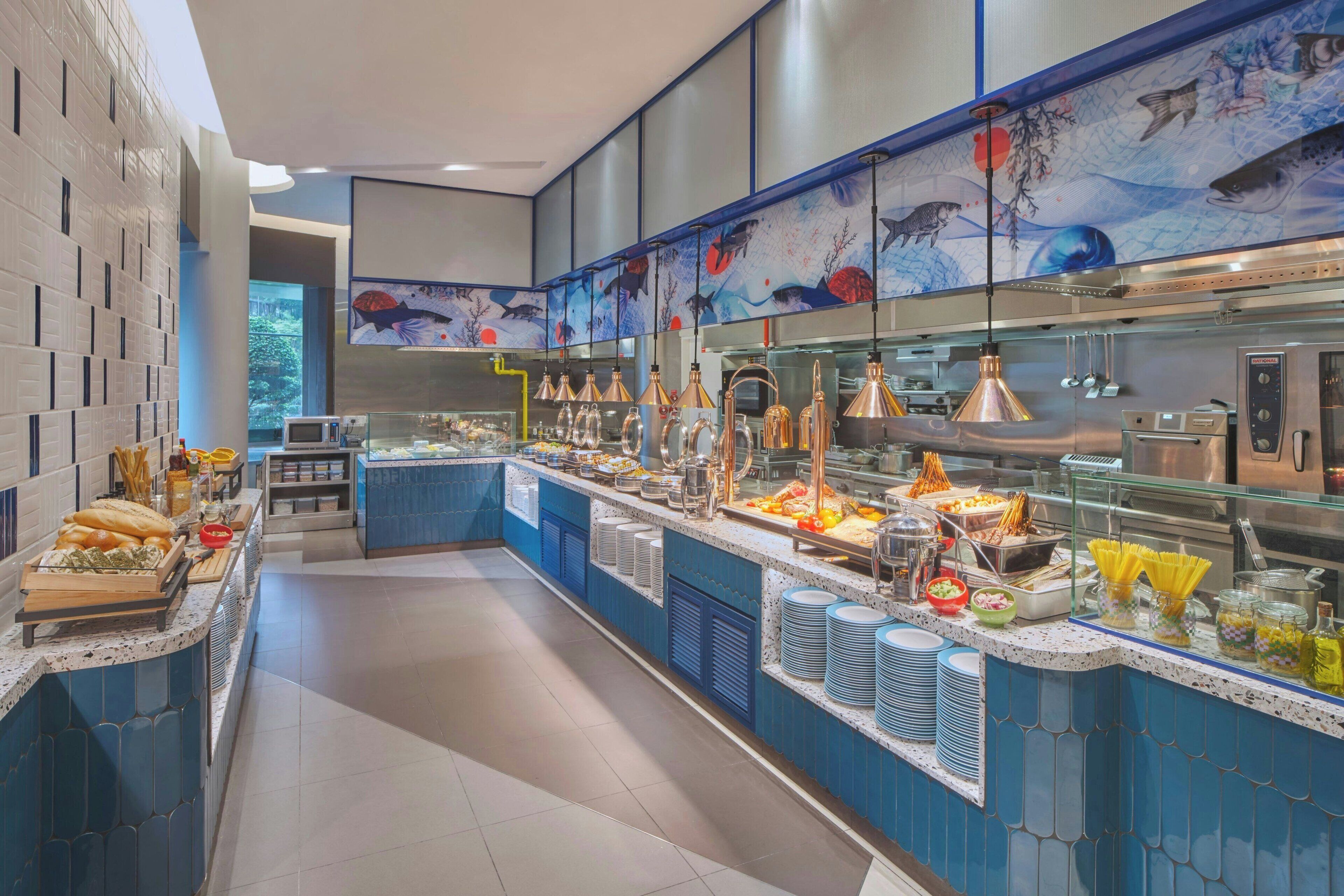 2 restaurants, breakfast, lunch, dinner served; asian cuisine