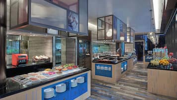 Petit déjeuner (29.98 SGD par personne)