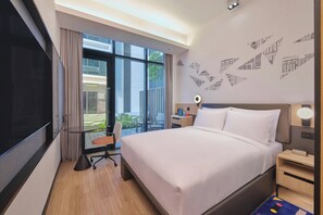 Kamer, 1 queensize bed (Patio) | Luxe beddengoed, een kluis op de kamer, individueel gemeubileerd