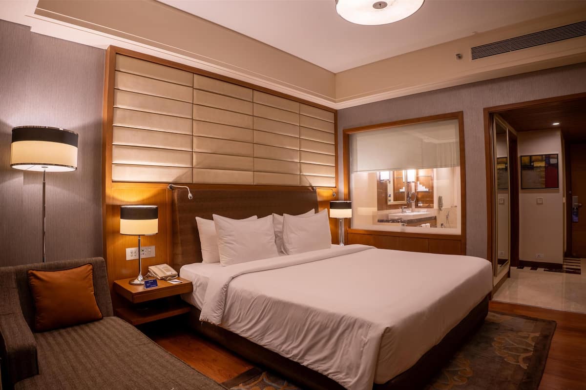 1 bedroom, minibar, in-room safe, individually furnished