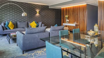 1 bedroom, minibar, in-room safe, desk